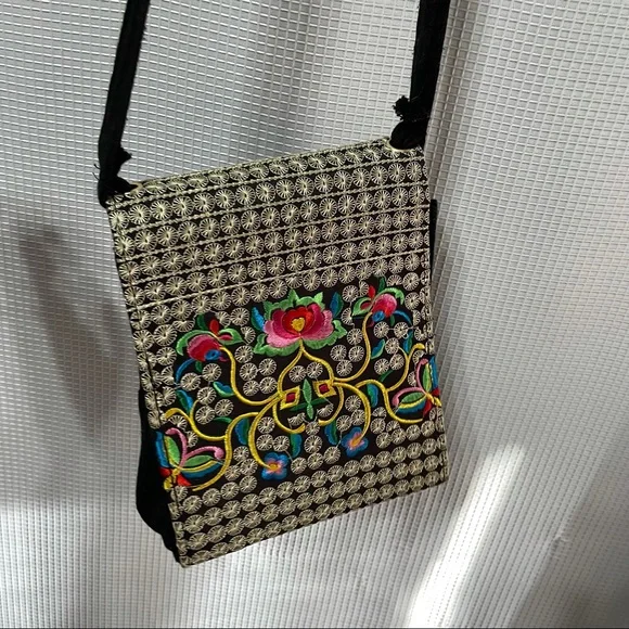 Floral Embroidered BOHO Crossbody - Picture 3 of 7